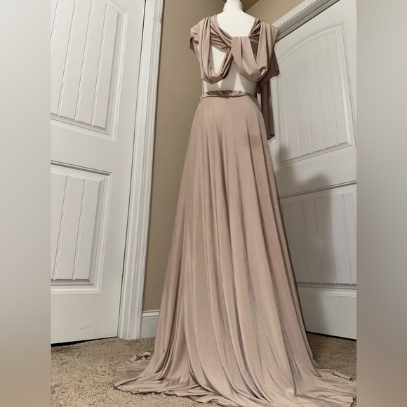 Infinity Dress with Bandeau, Convertible Bridesmaid Dress, Long, Plus Size - Picture 9 of 15